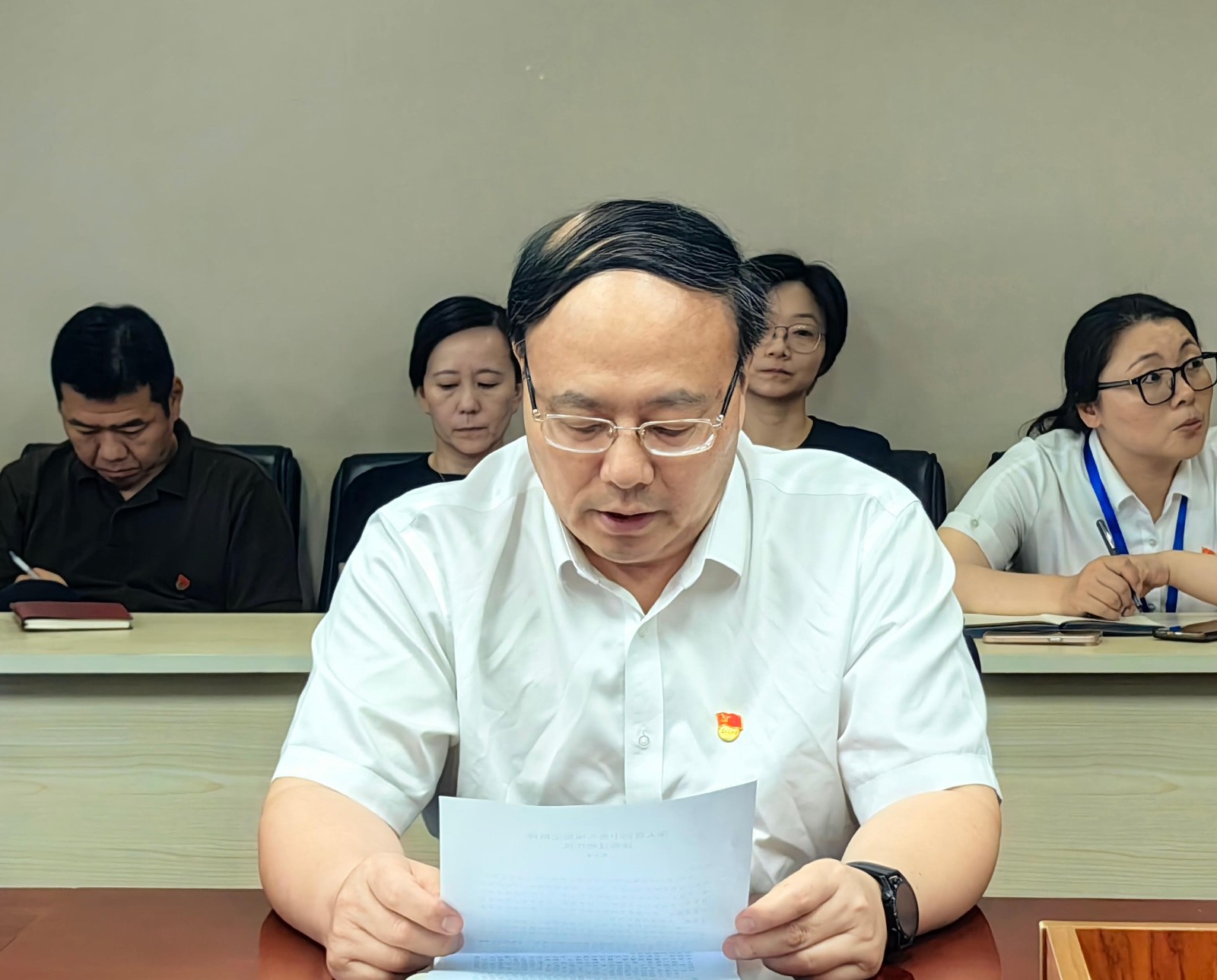 专题党课.jpg