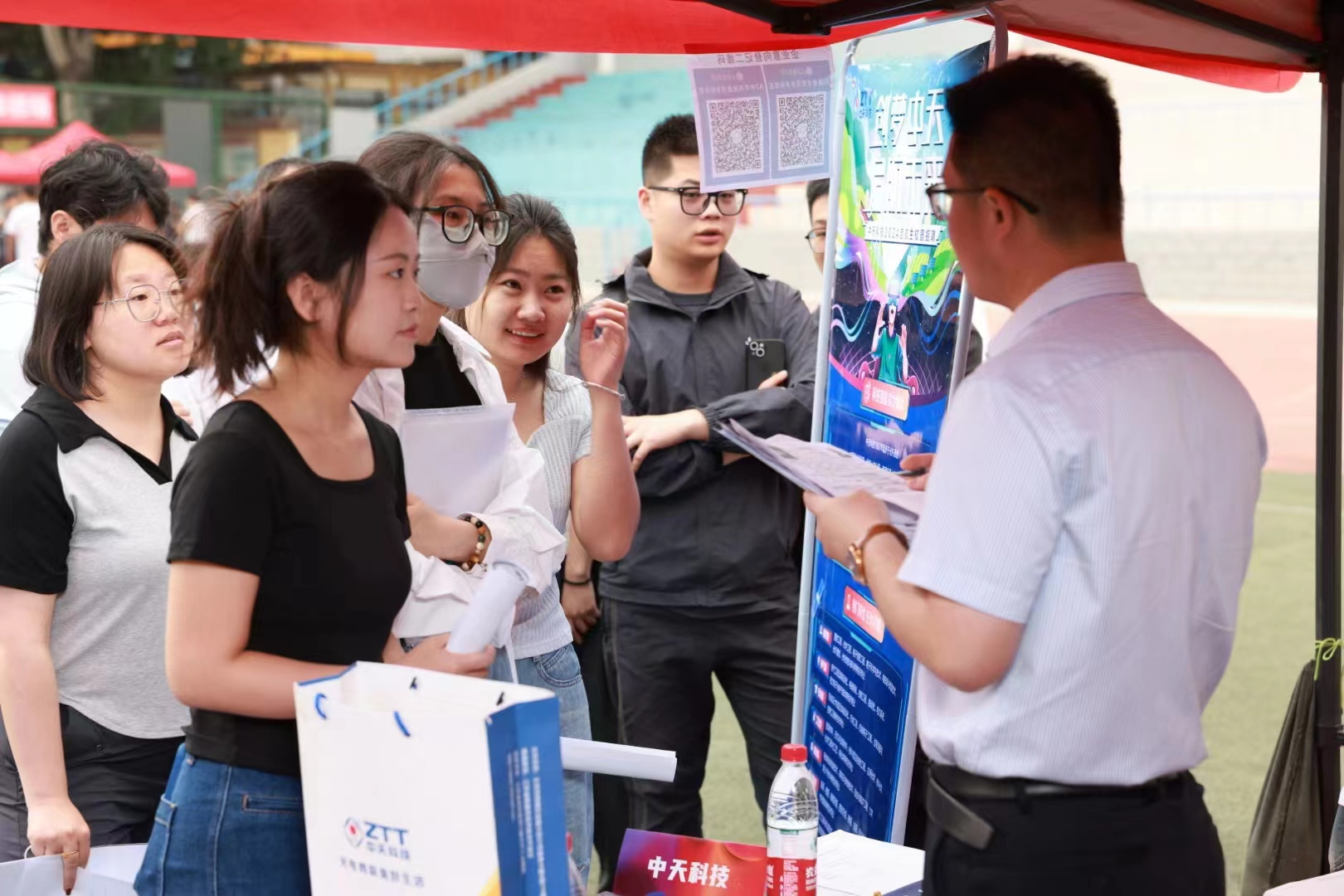 图4(2).jpg 图4(2).jpg